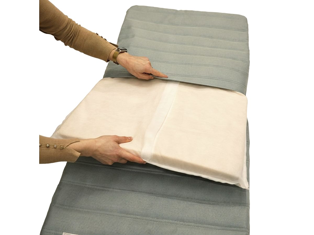 Housse pour fauteuil POÄNG avec appuie-tête cousu